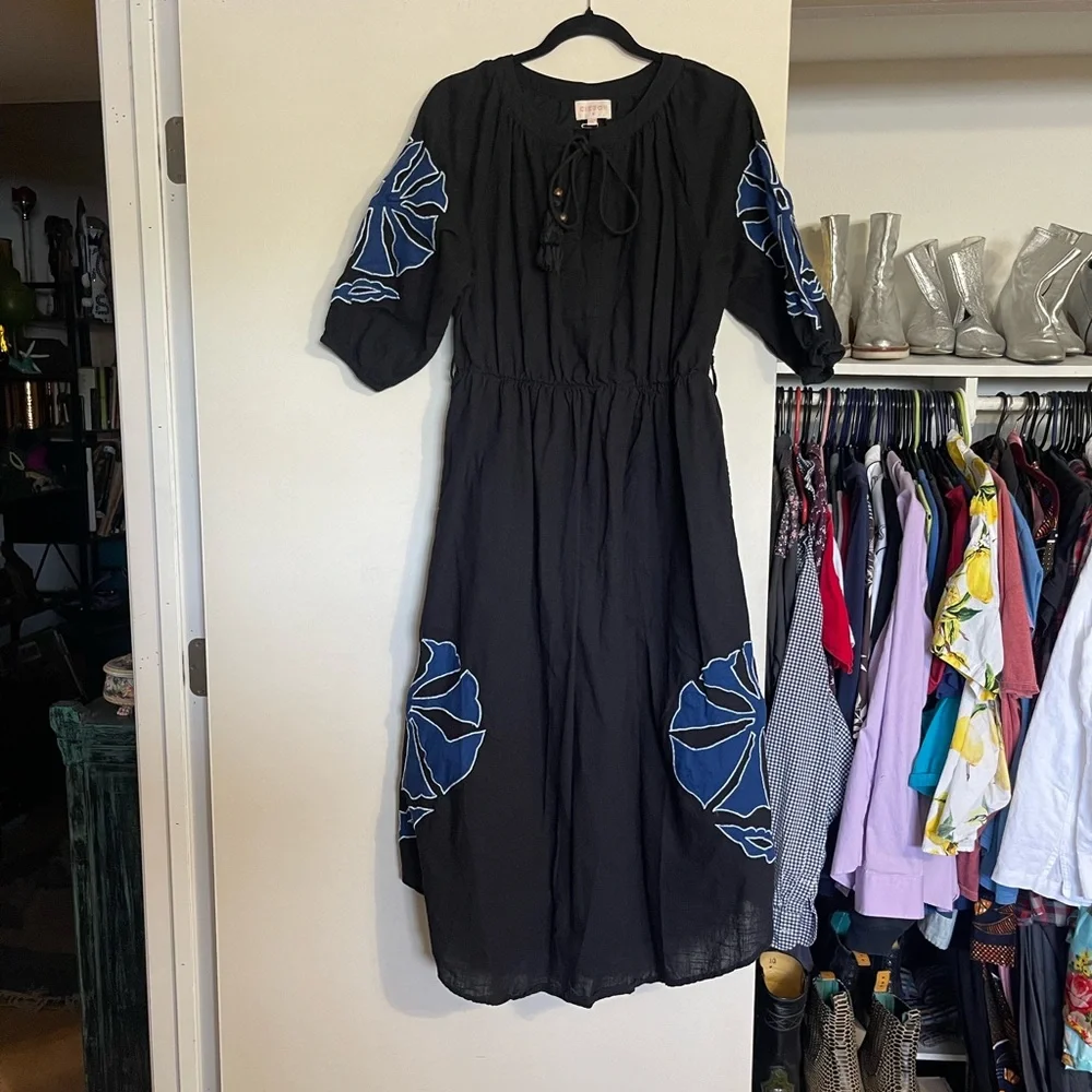 Ciebon Tiana Floral Embroidered Maxi Dress Black Cotton with Blue Embroidery sz…